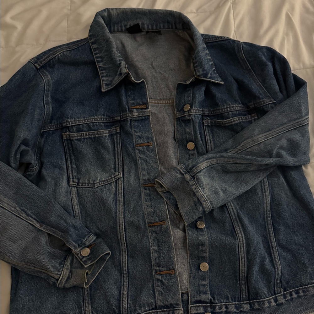 Men's Dark Blue Denim Jacket - Classic Trucker Style